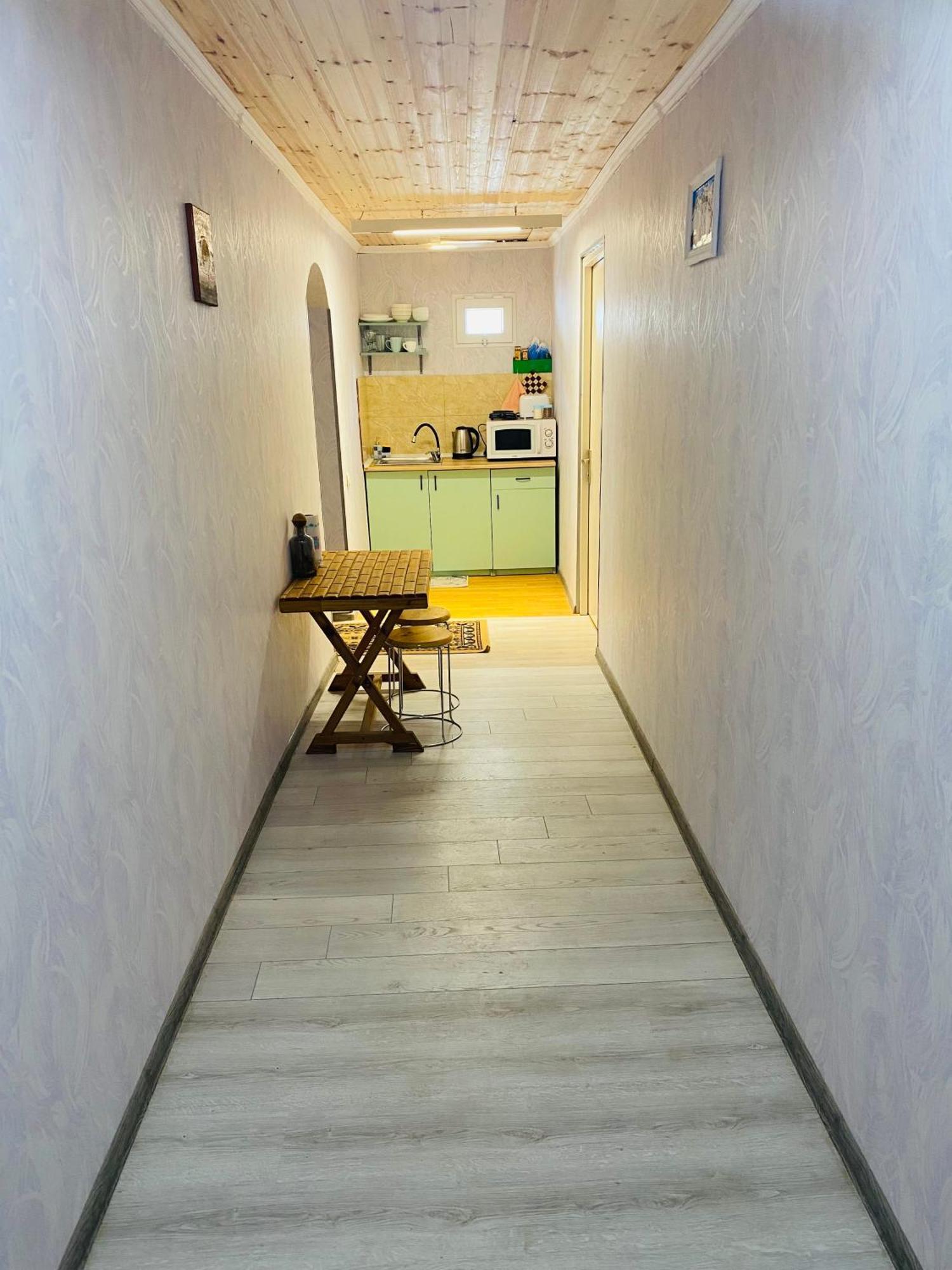 Guesthouse Nene Mestia Buitenkant foto