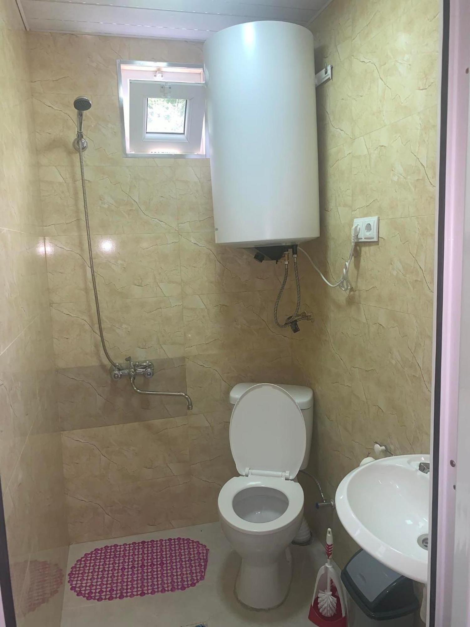 Guesthouse Nene Mestia Buitenkant foto